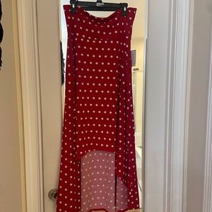 NWT LULAROE ‘Olivia’ high low skirt in red and white polka dot size L